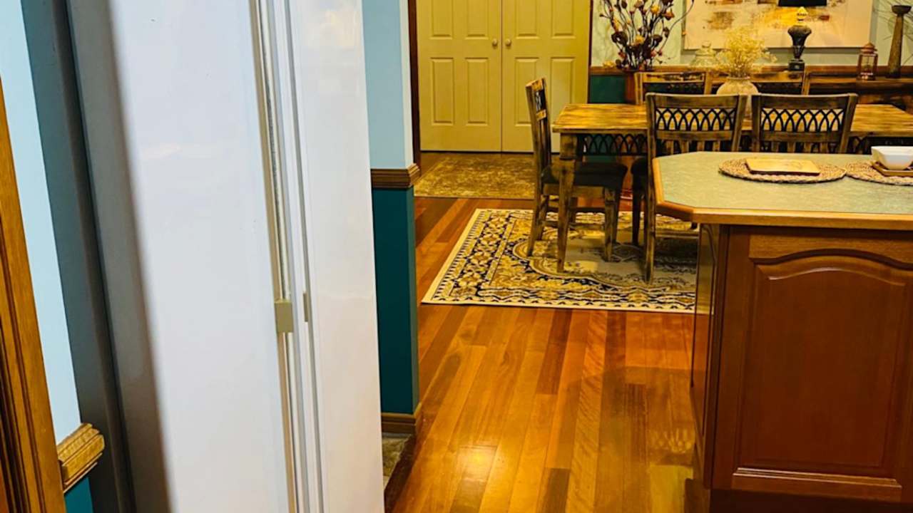 Furnished room with ensuite in a share house