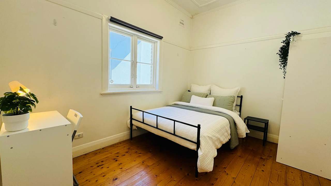 Furnished room in a share house