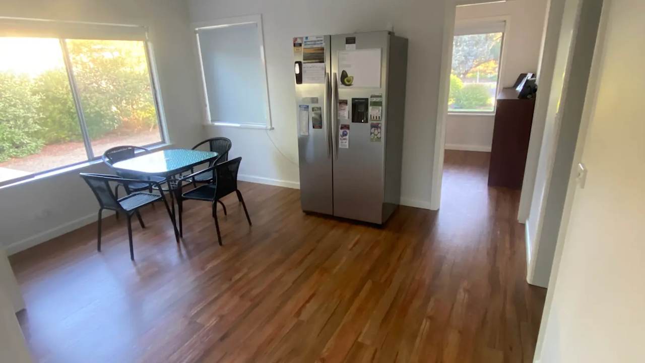 Room in a share house