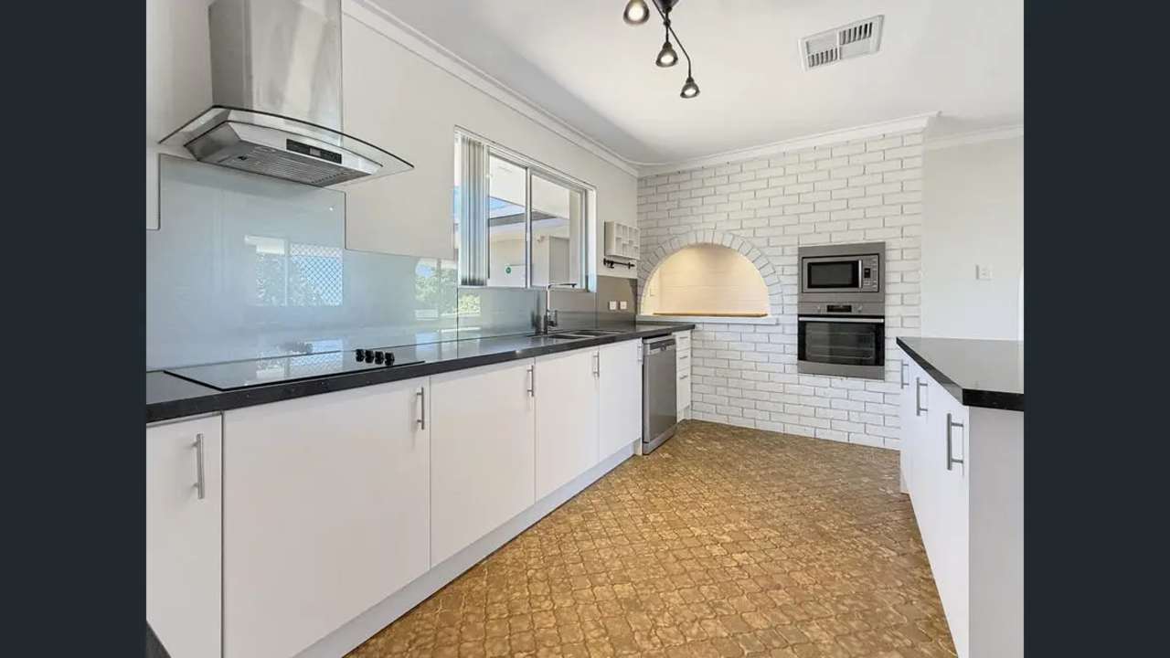 Unfurnished room in a share house