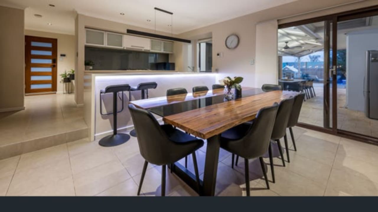 Room in a share house