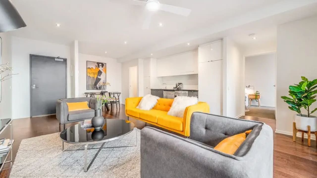 Whole property with 2 rooms for rent