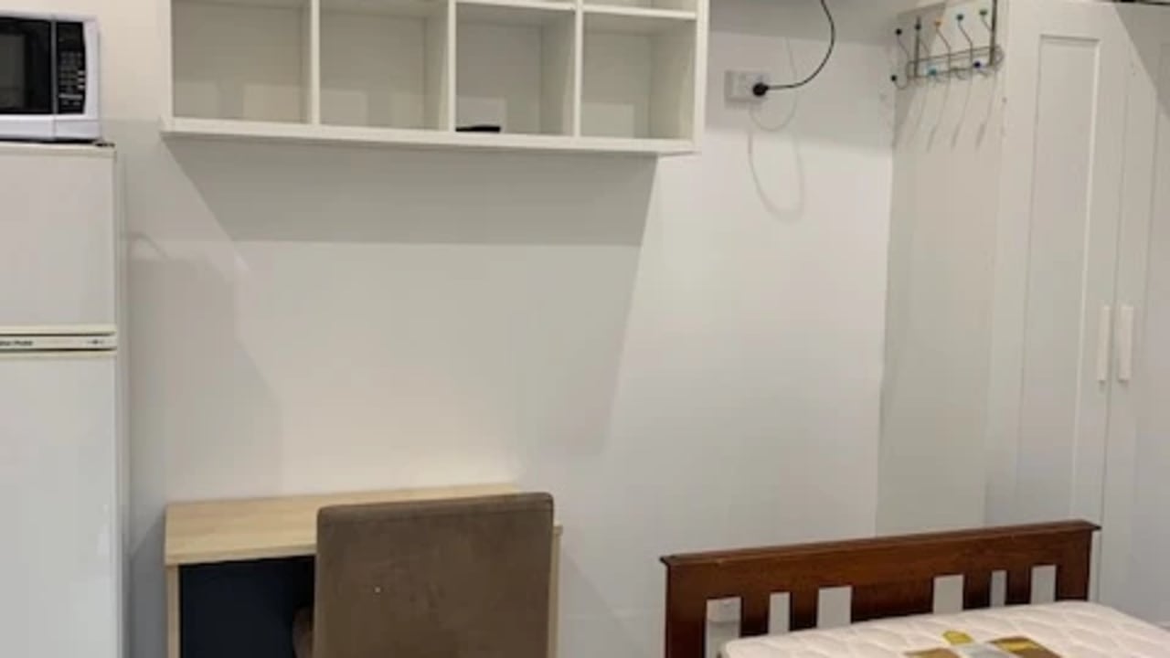 Furnished room studio flat for rent