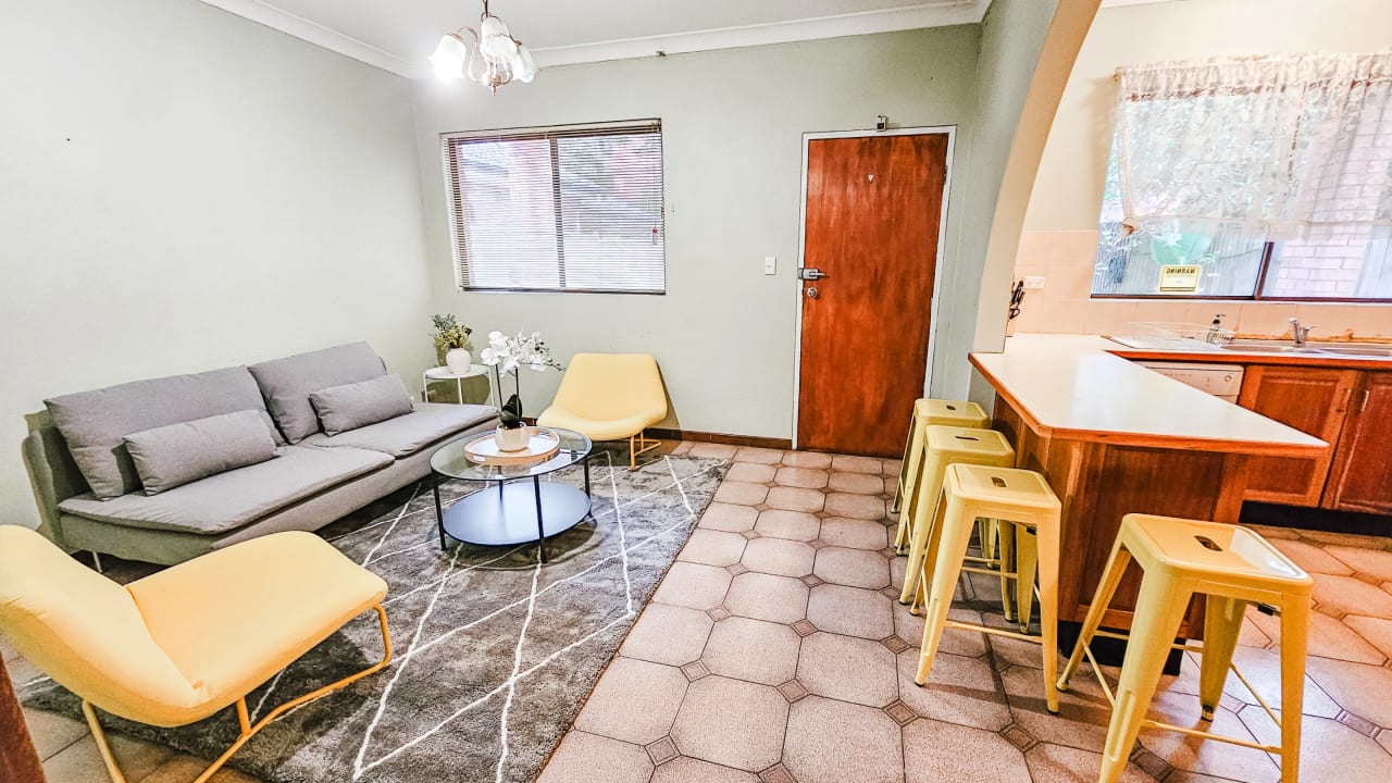 Furnished room in a share house