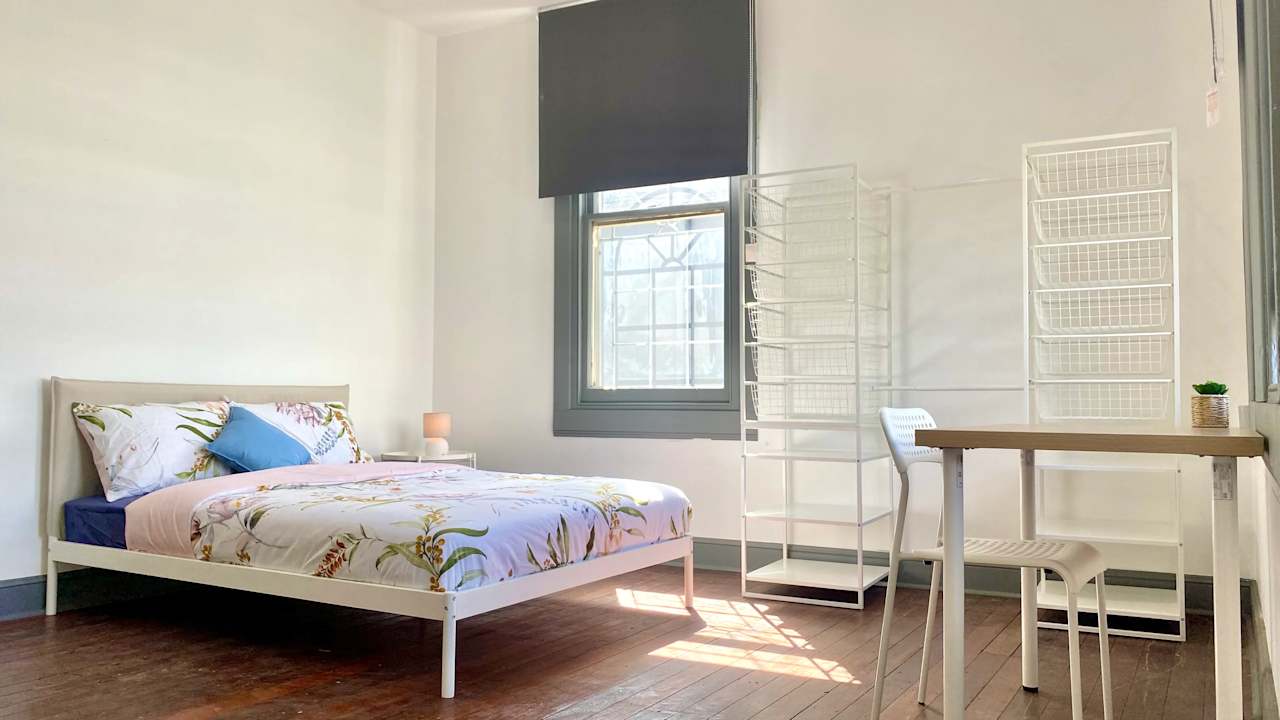 Furnished room with own bathroom