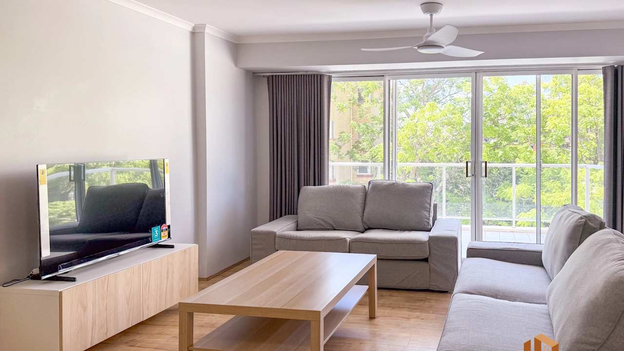 Furnished room in a flatshare