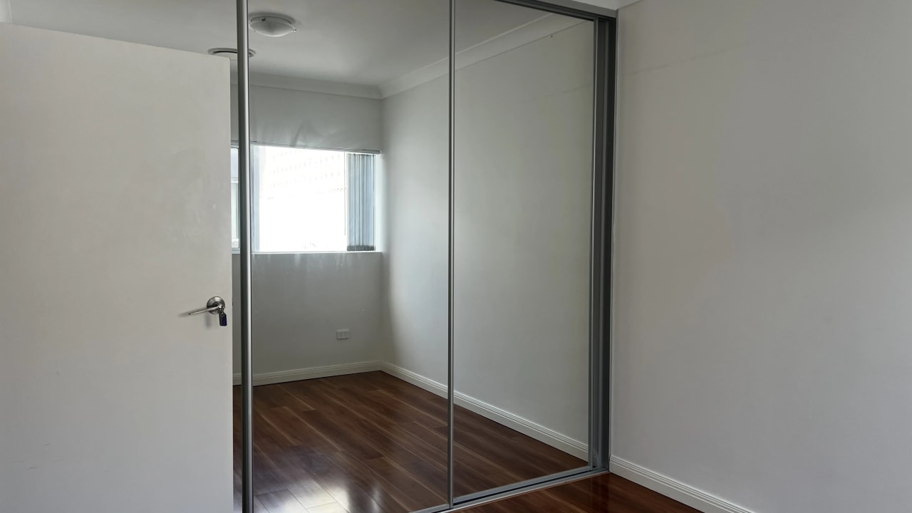 Room in a share house