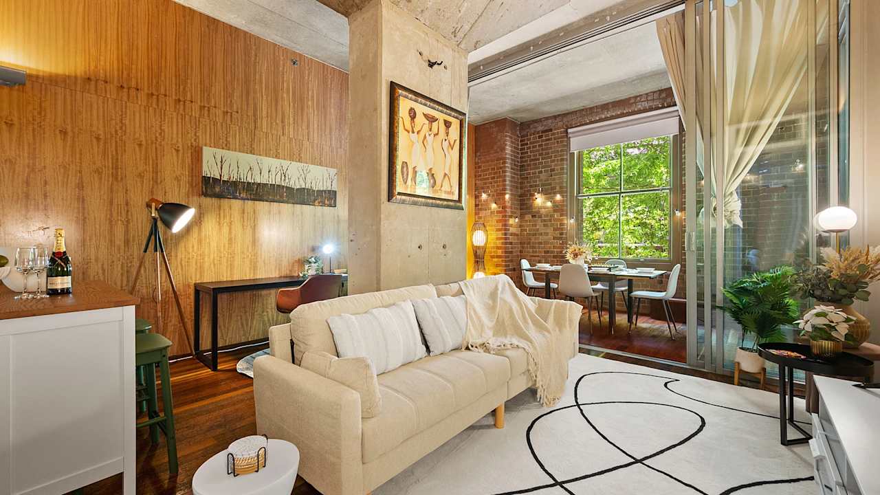 Whole property with 2 rooms for rent