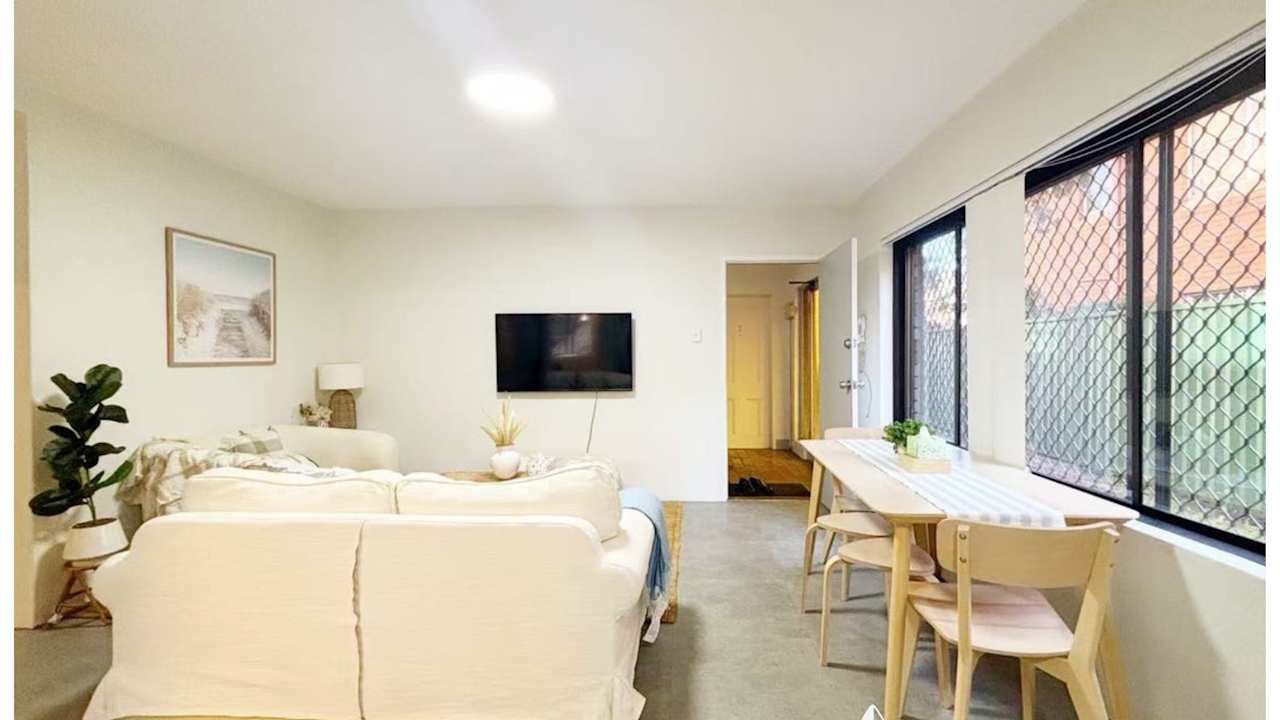 Whole property with 3 rooms for rent