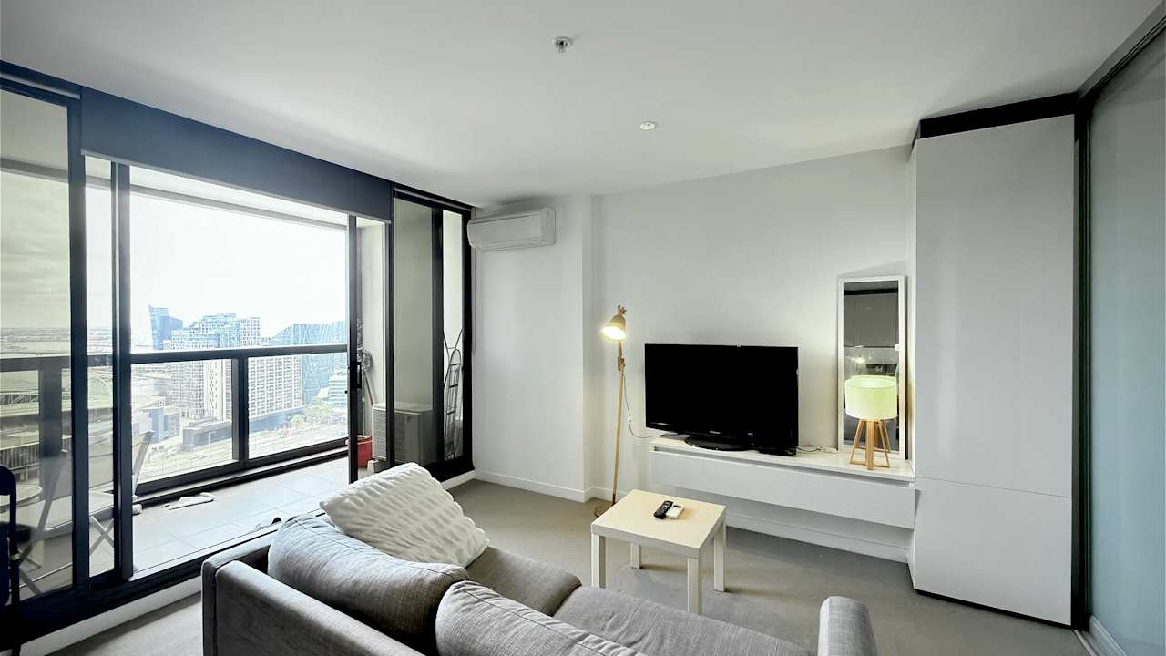 Furnished room with own bathroom