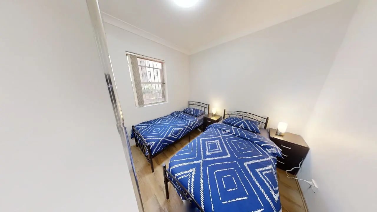 Furnished room in a flatshare