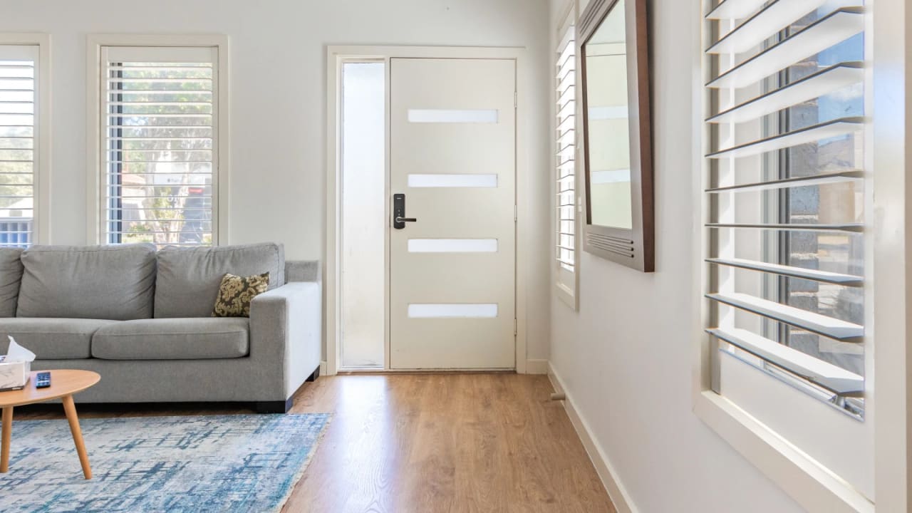 Furnished room in a share house