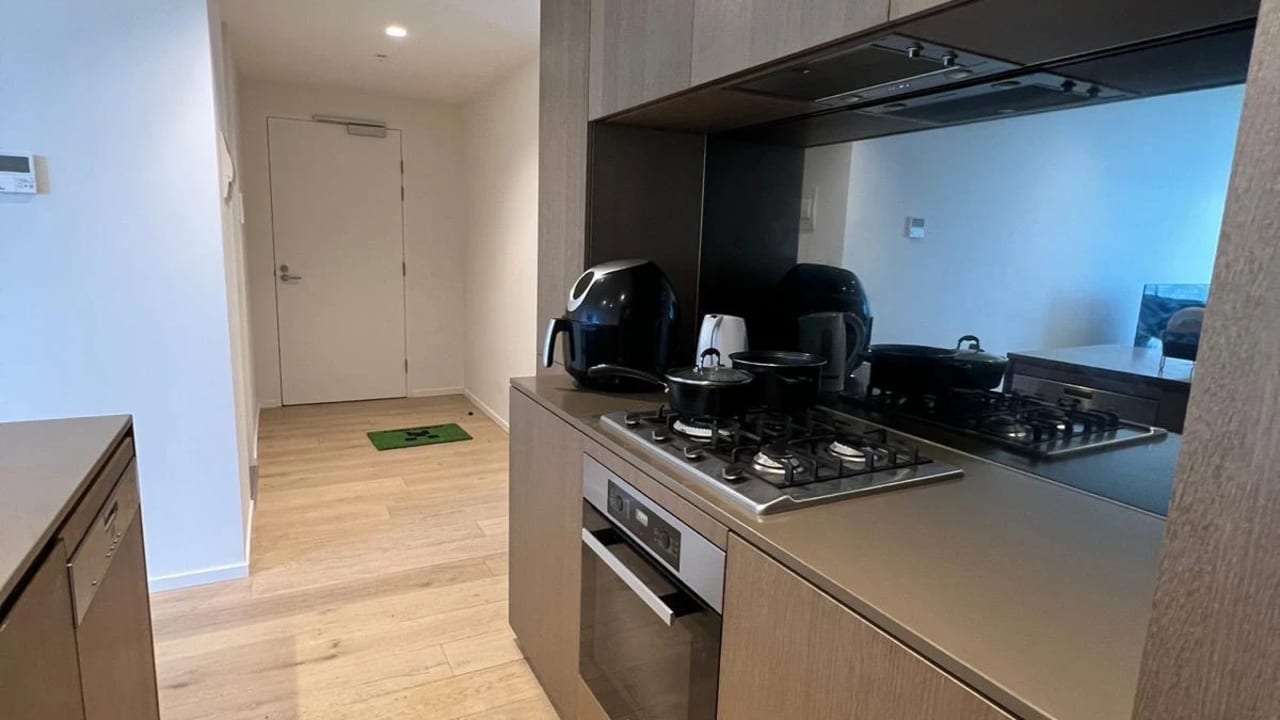 Furnished room in a flatshare