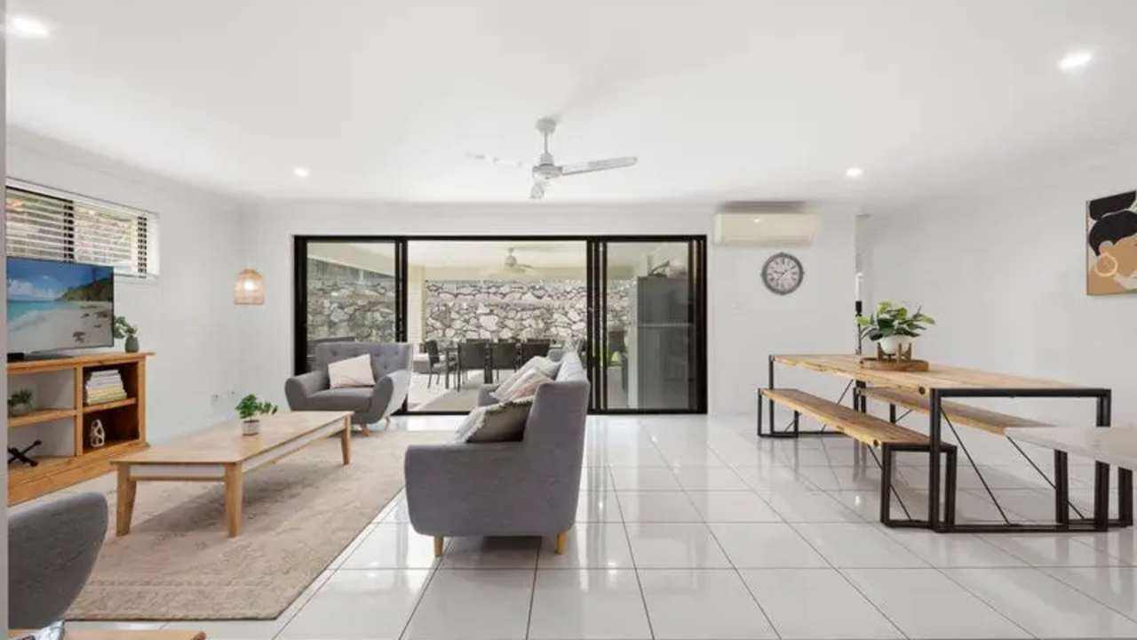 Unfurnished room in a share house