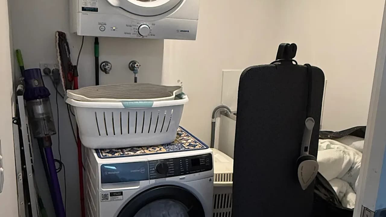 Furnished room with own bathroom