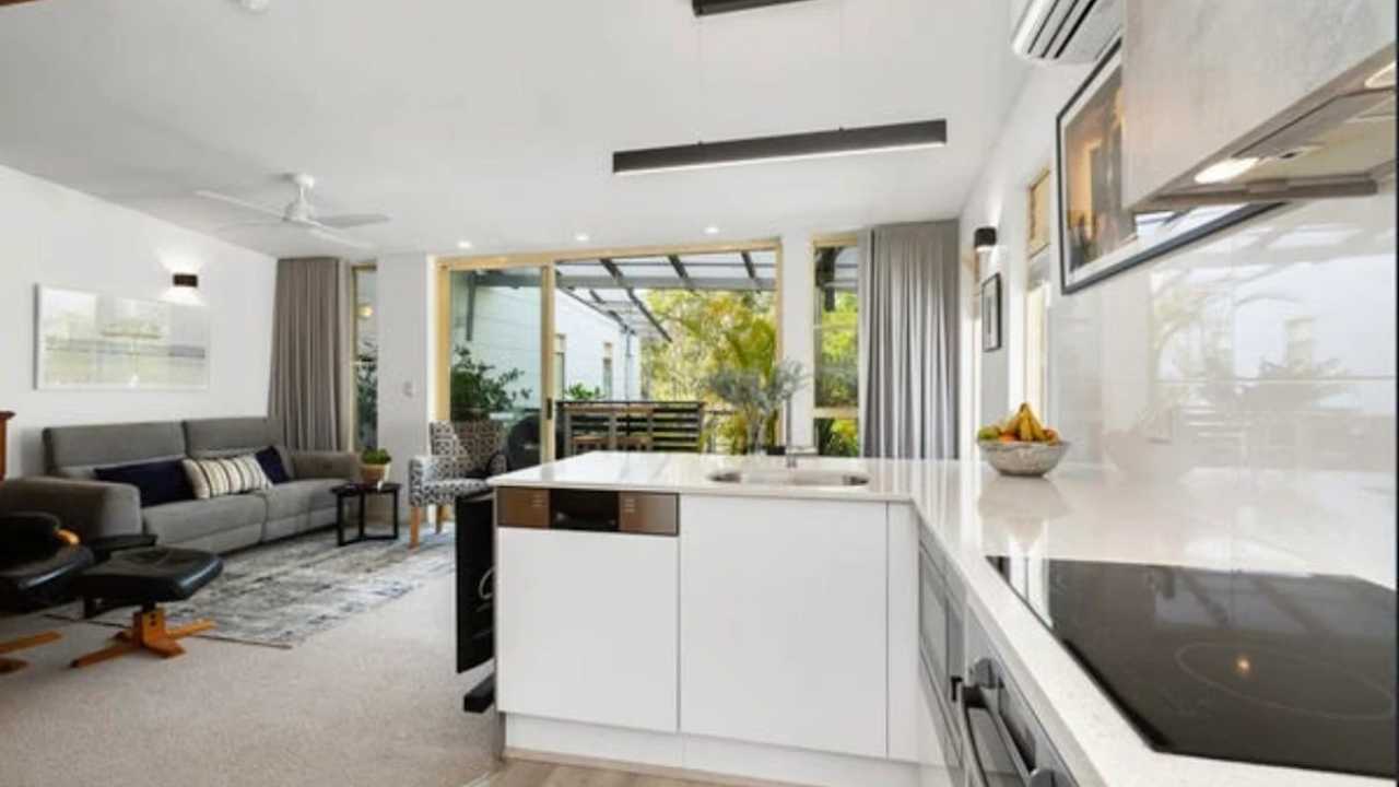 Unfurnished room with own bathroom