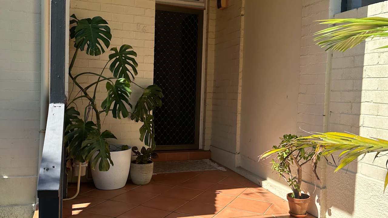 Unfurnished room in a share house