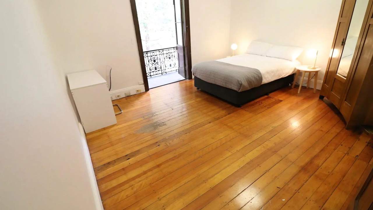 Room in a share house