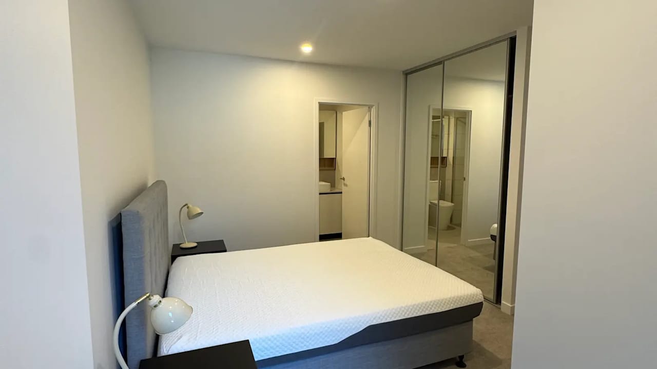 Furnished room with own bathroom