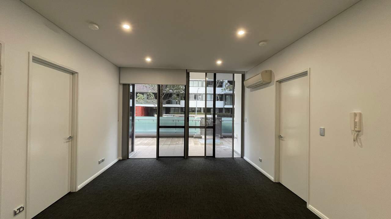 Whole property with 2 rooms for rent