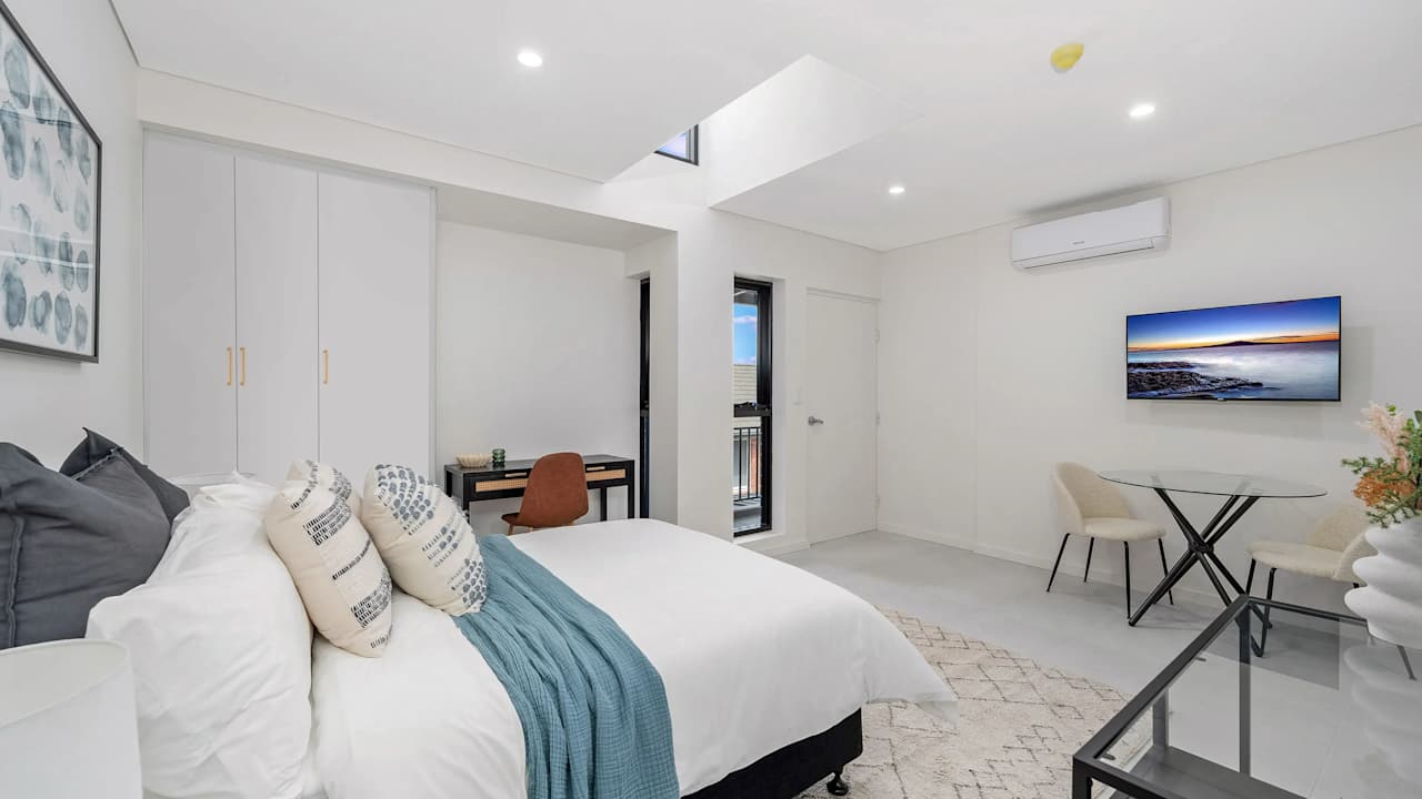 Room studio flat for rent