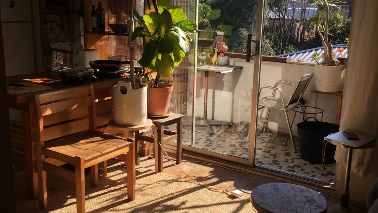 Furnished room in a flatshare
