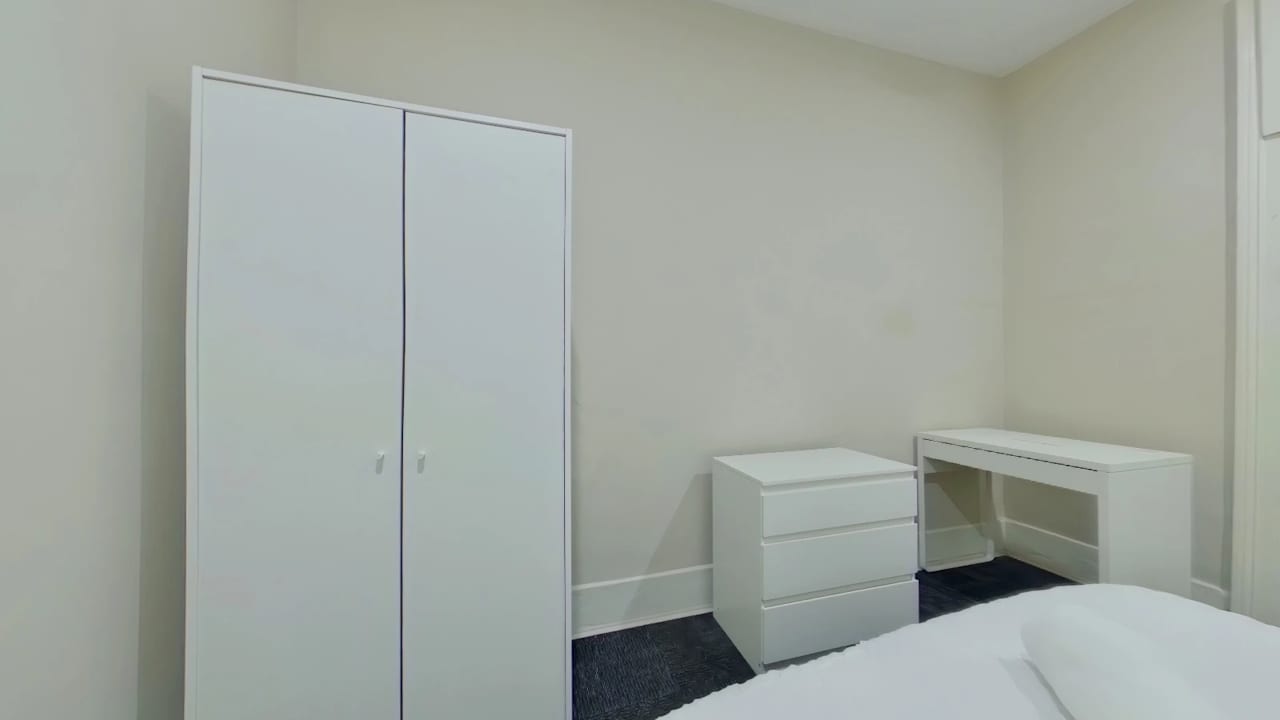 Furnished room in a share house