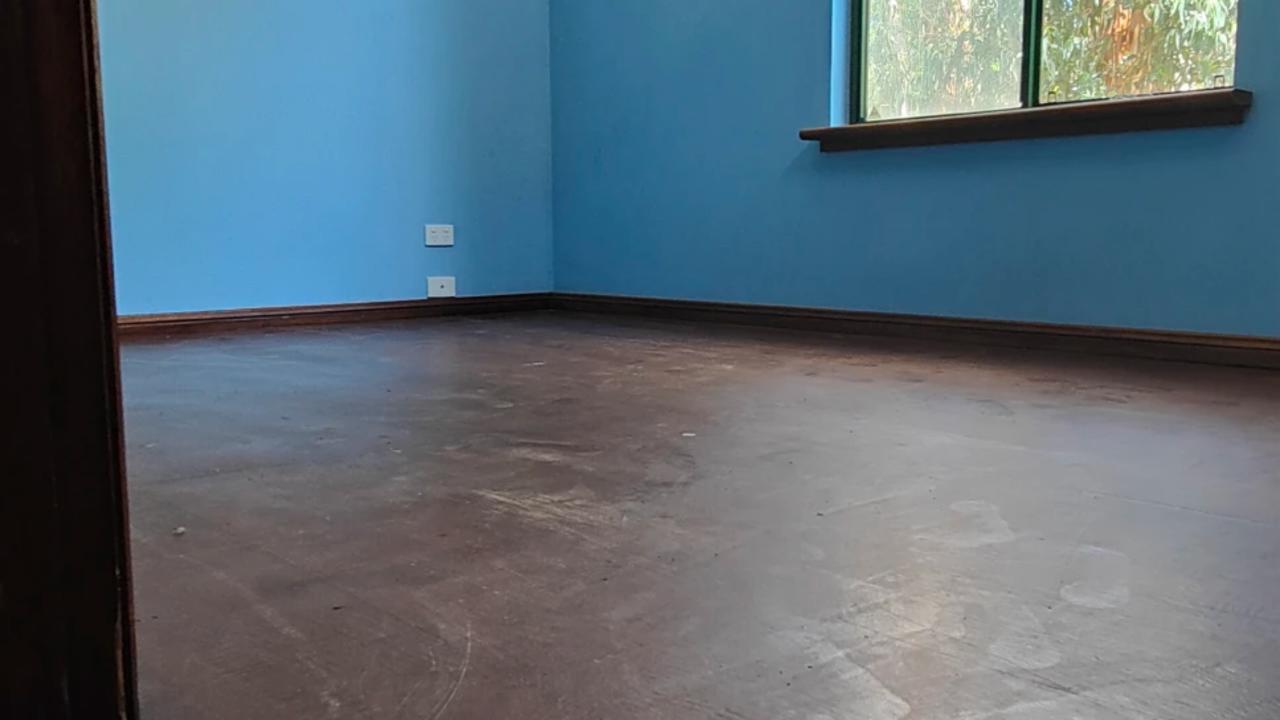 Room in a share house