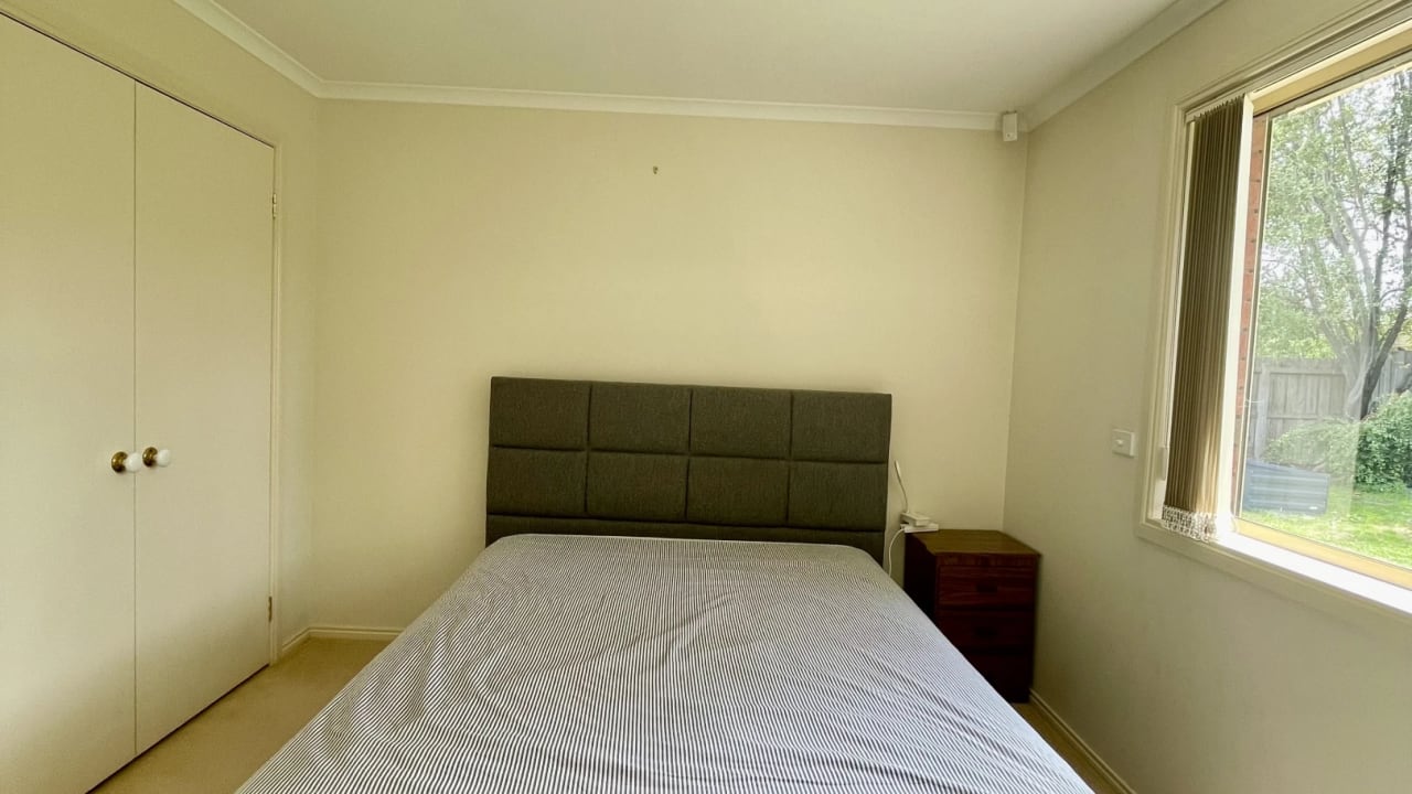 Room in a share house