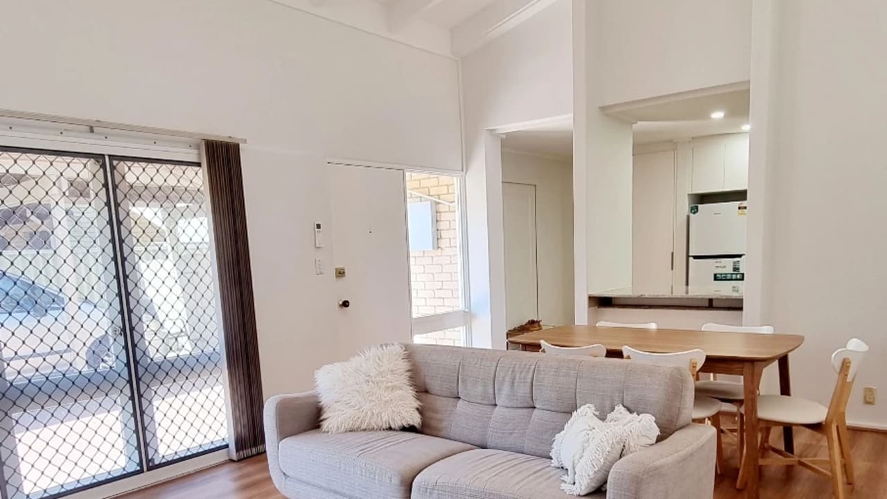 Furnished room in a share house