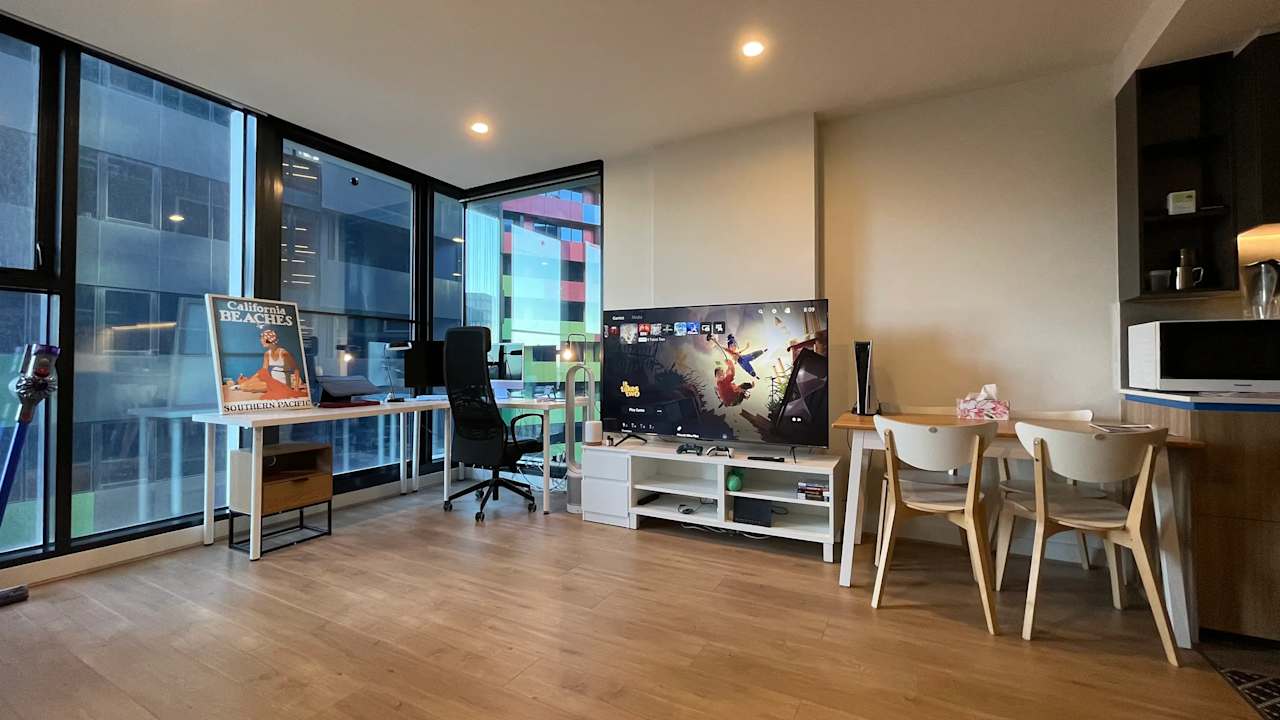 Furnished room with own bathroom