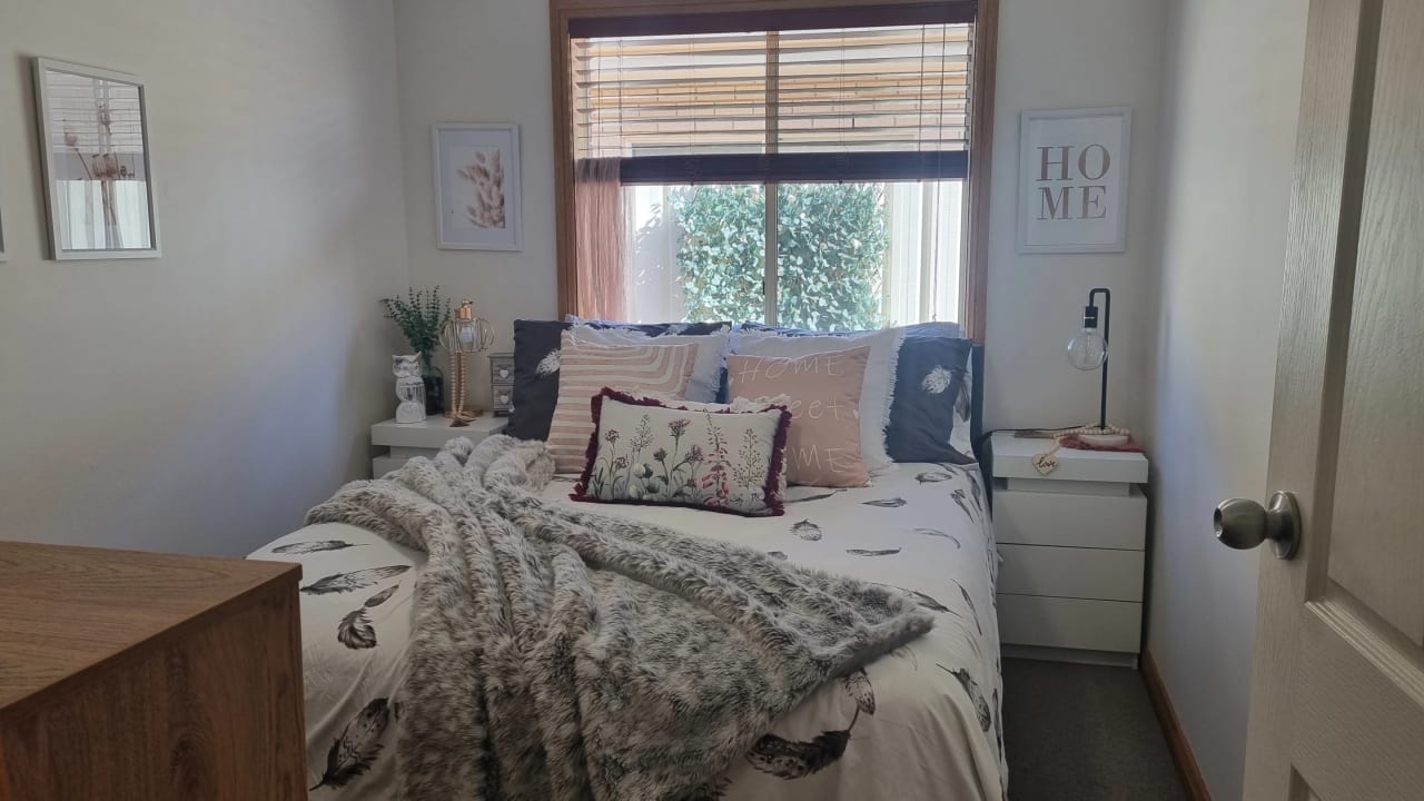 Furnished room with own bathroom