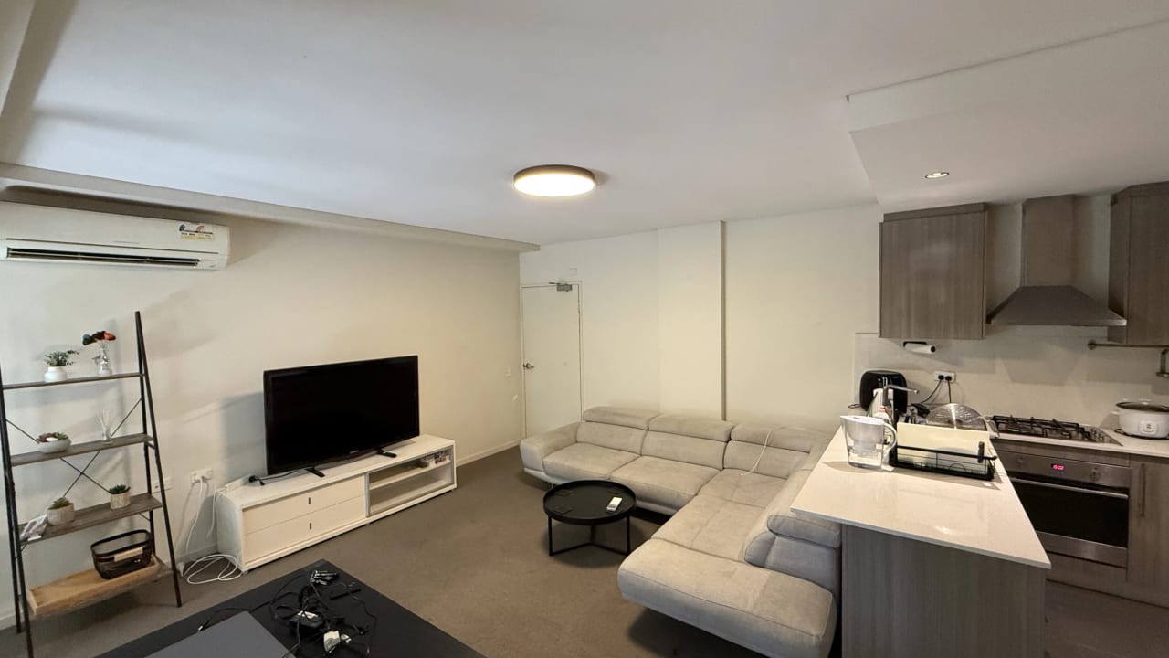Furnished room with own bathroom