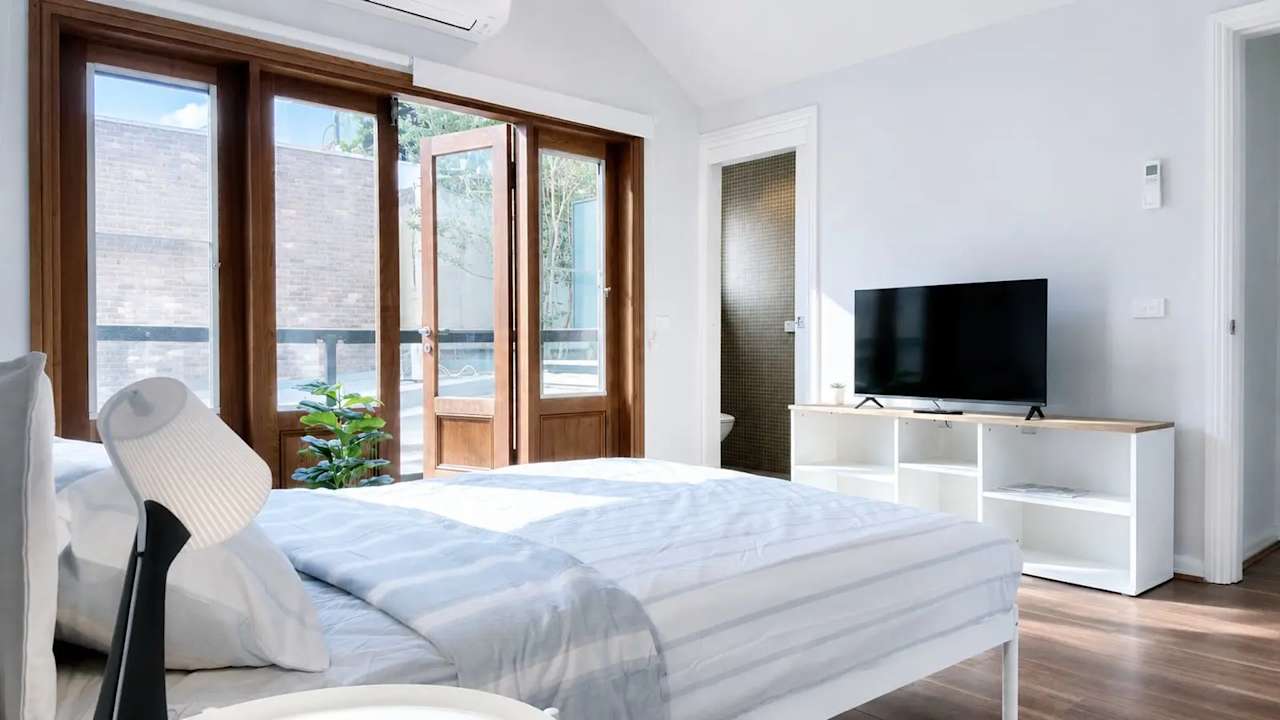 Furnished room with ensuite in a share house