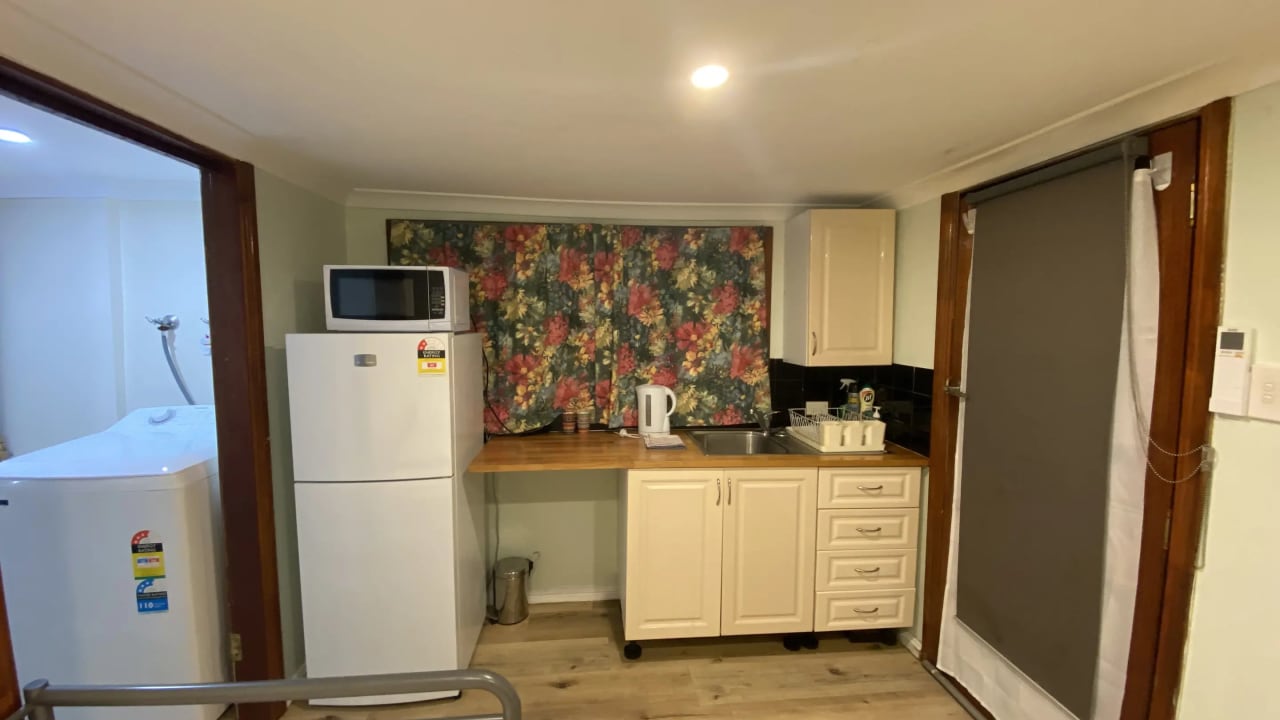 Furnished room granny flat for rent