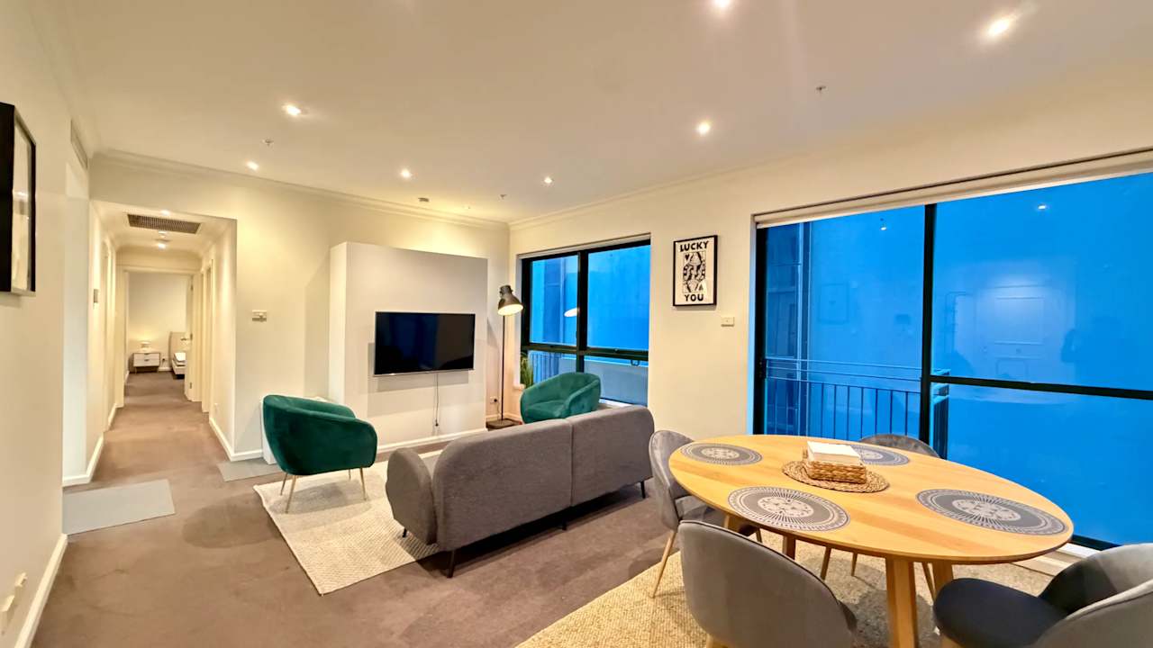 Furnished room in a flatshare