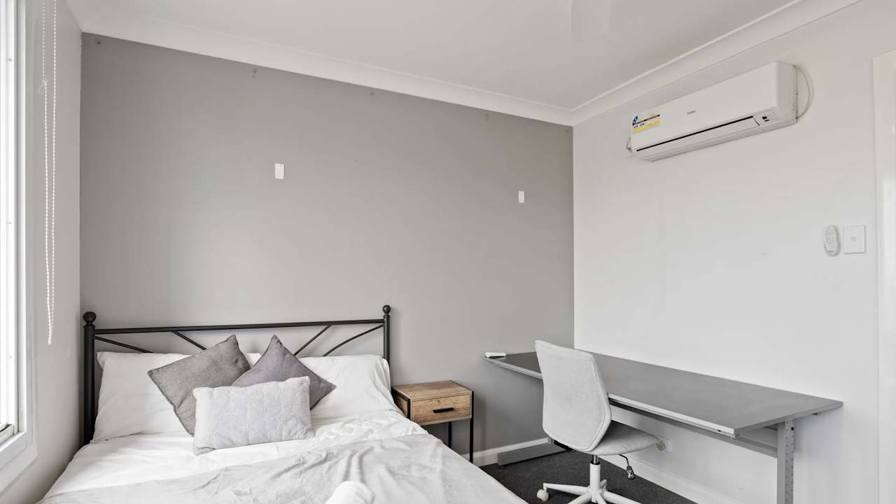 Furnished room with own bathroom