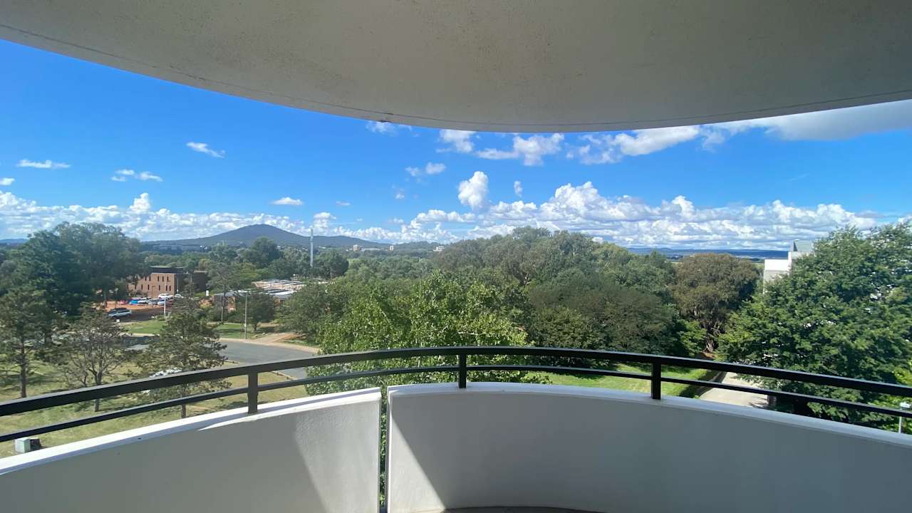 Unfurnished room with own bathroom