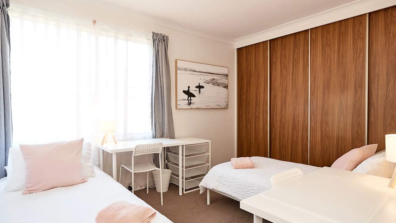 Whole property with 2 rooms for rent