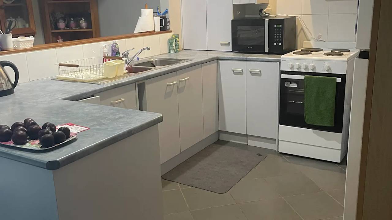 Unfurnished room in a share house