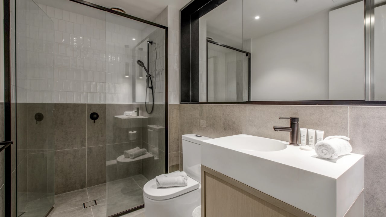 Whole property with 2 rooms for rent