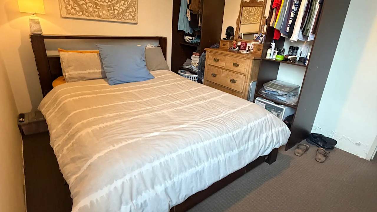 Furnished room in a flatshare
