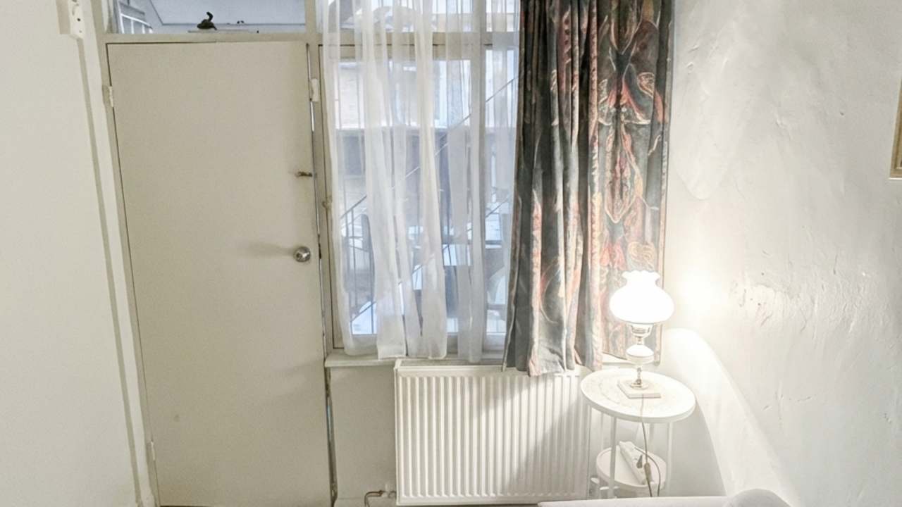 Room studio flat for rent