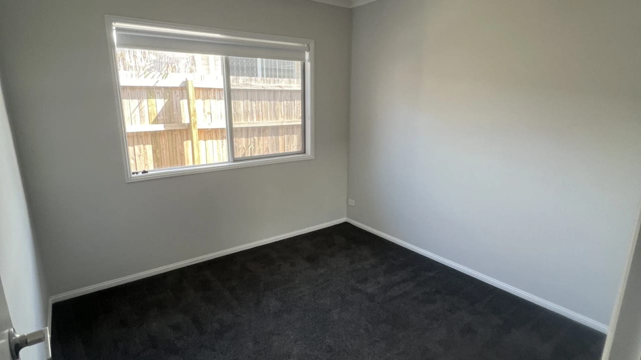 Room in a share house