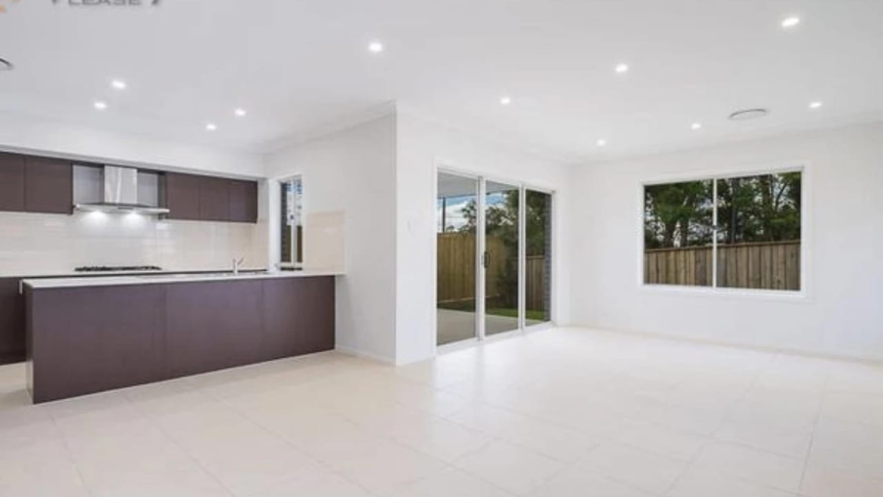 Unfurnished room in a share house