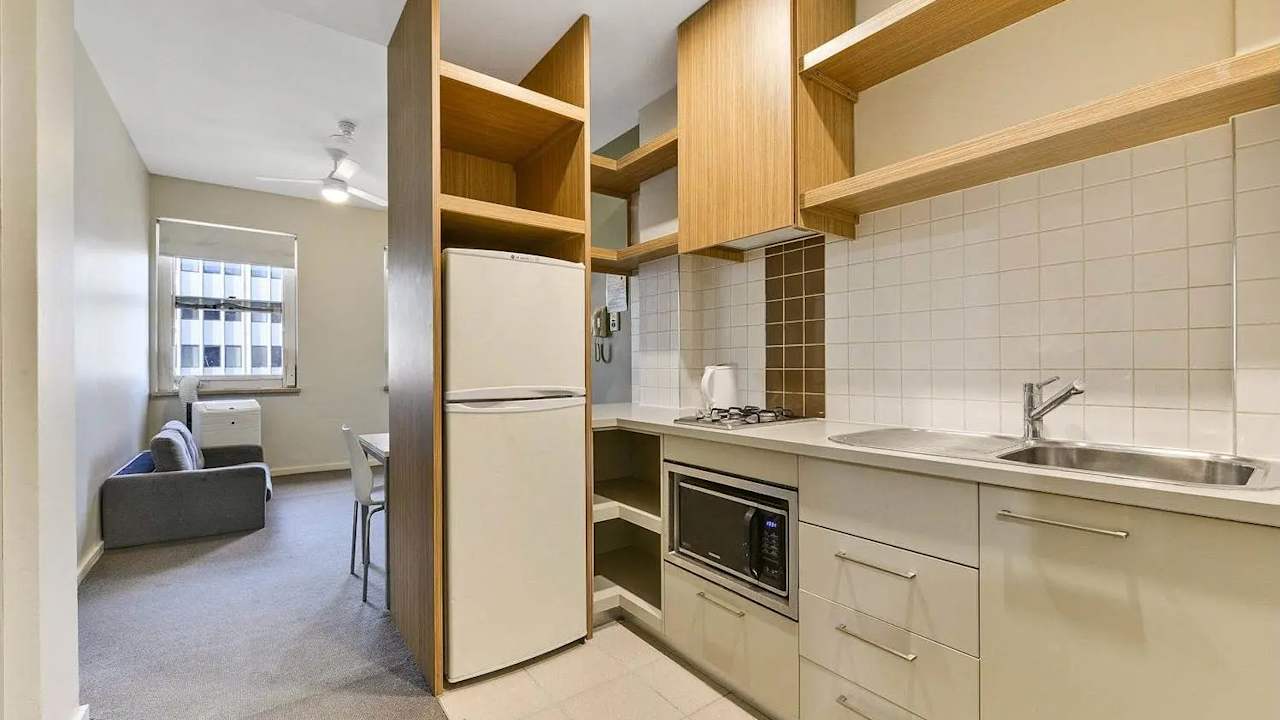 Furnished room in a flatshare