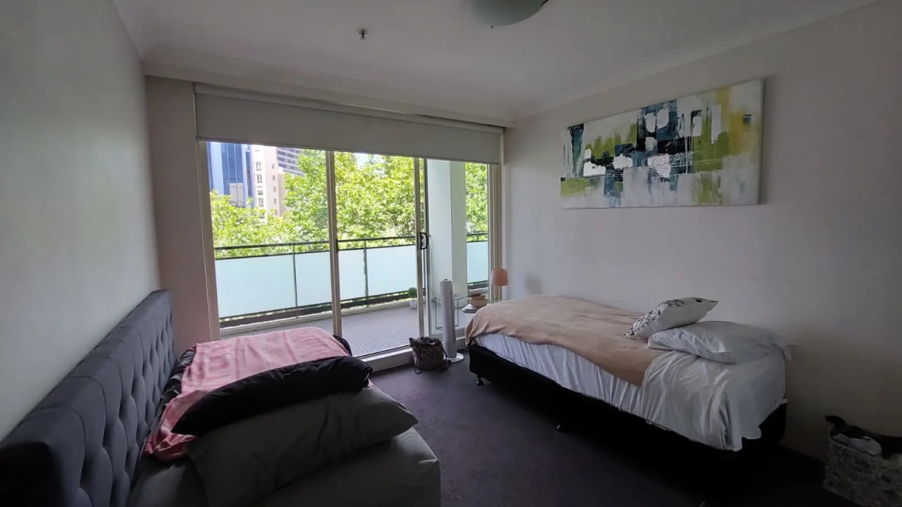 Furnished room with ensuite in a flatshare