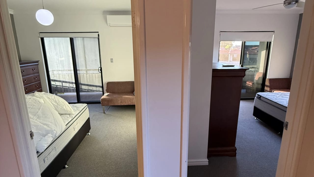 Furnished room in a share house