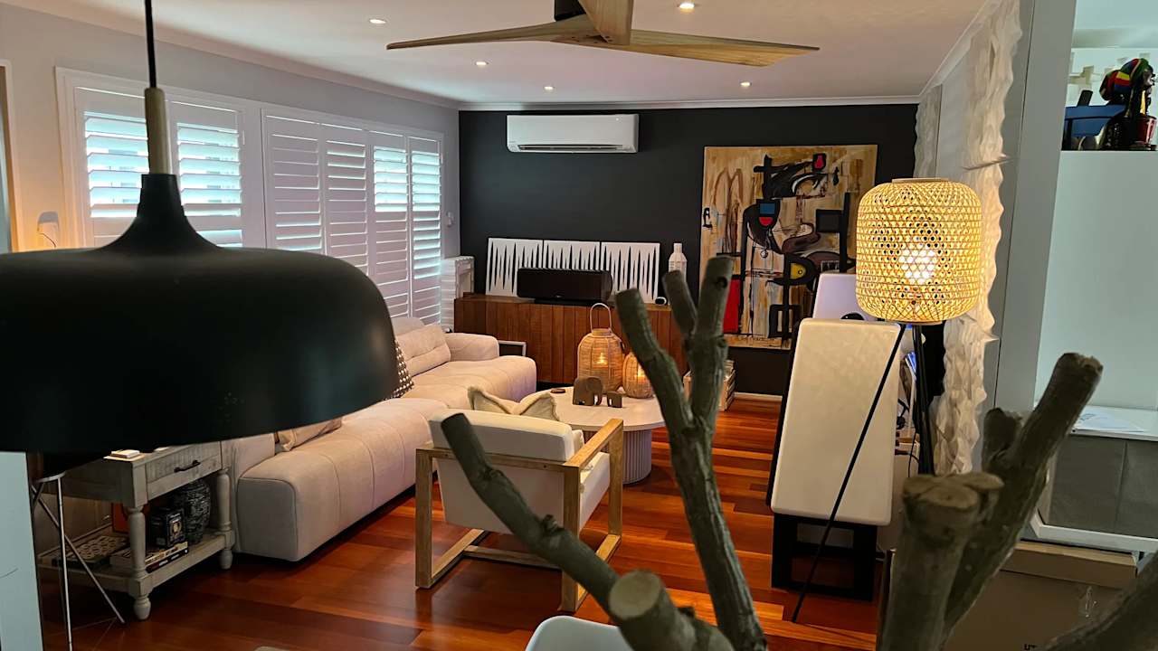 Room in a share house