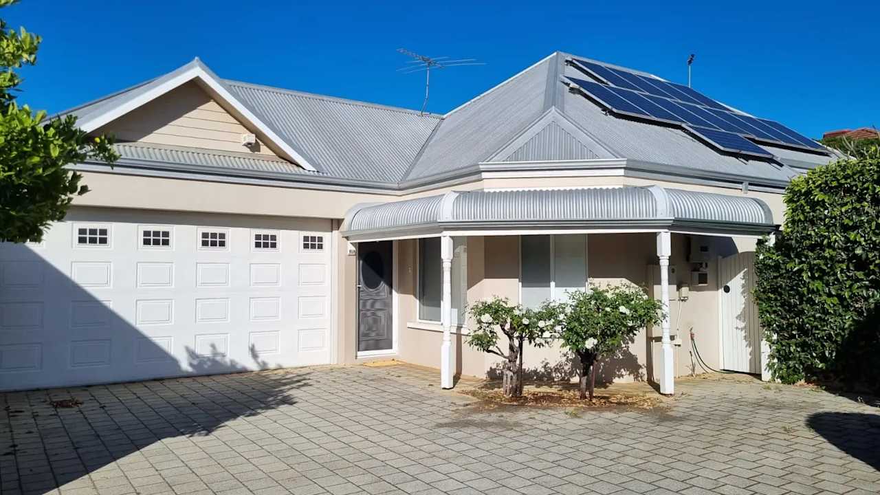 Unfurnished room with ensuite in a share house